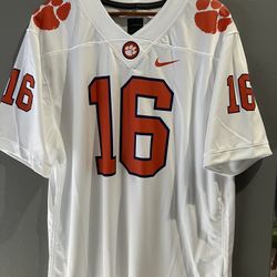 Nike Mens Jersey , Size # Xl $ 40 Firn 