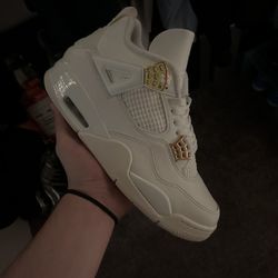 Jordan 4 Metallic  Gold 