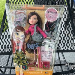 Bratz Back To School Class Phoebe Doll Brand New in Box Sealed 2006