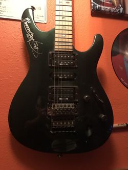 Warrant's Joey Kramer AUTOGRAPHED Guitar