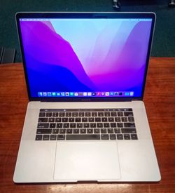 MacBook Pro 15.4"