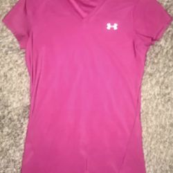 Women’s under Armour Vneck Shirt