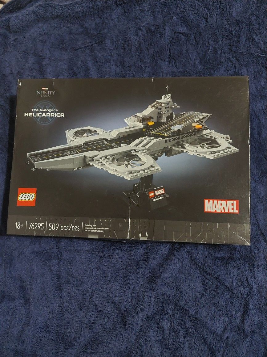 LEGO The Avengers Helicarrier (New)