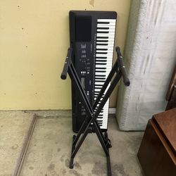 Yamaha EW300 with Stand