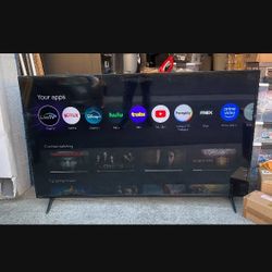 Flat Screen Smart TV 65"