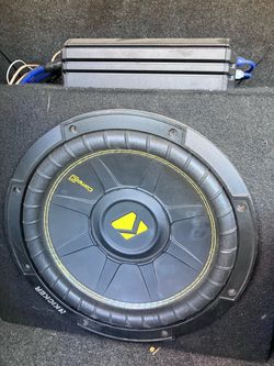 Kicker Subwoofer/ Alpine amp