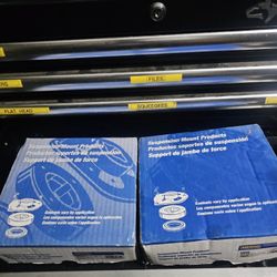 2006 Infiniti Fx35 Front Strut Mounts 