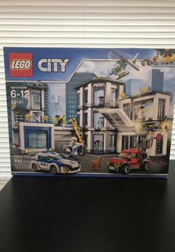LEGO City 60141 Police Station 894 pcs