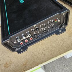 Kicker Amp 6 Channels 