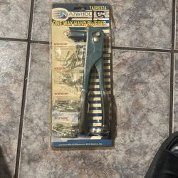 One Way Hand Riveter