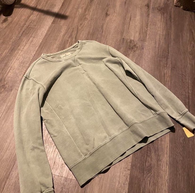 American Eagle Outfitters Green Crewneck Sweatshirt