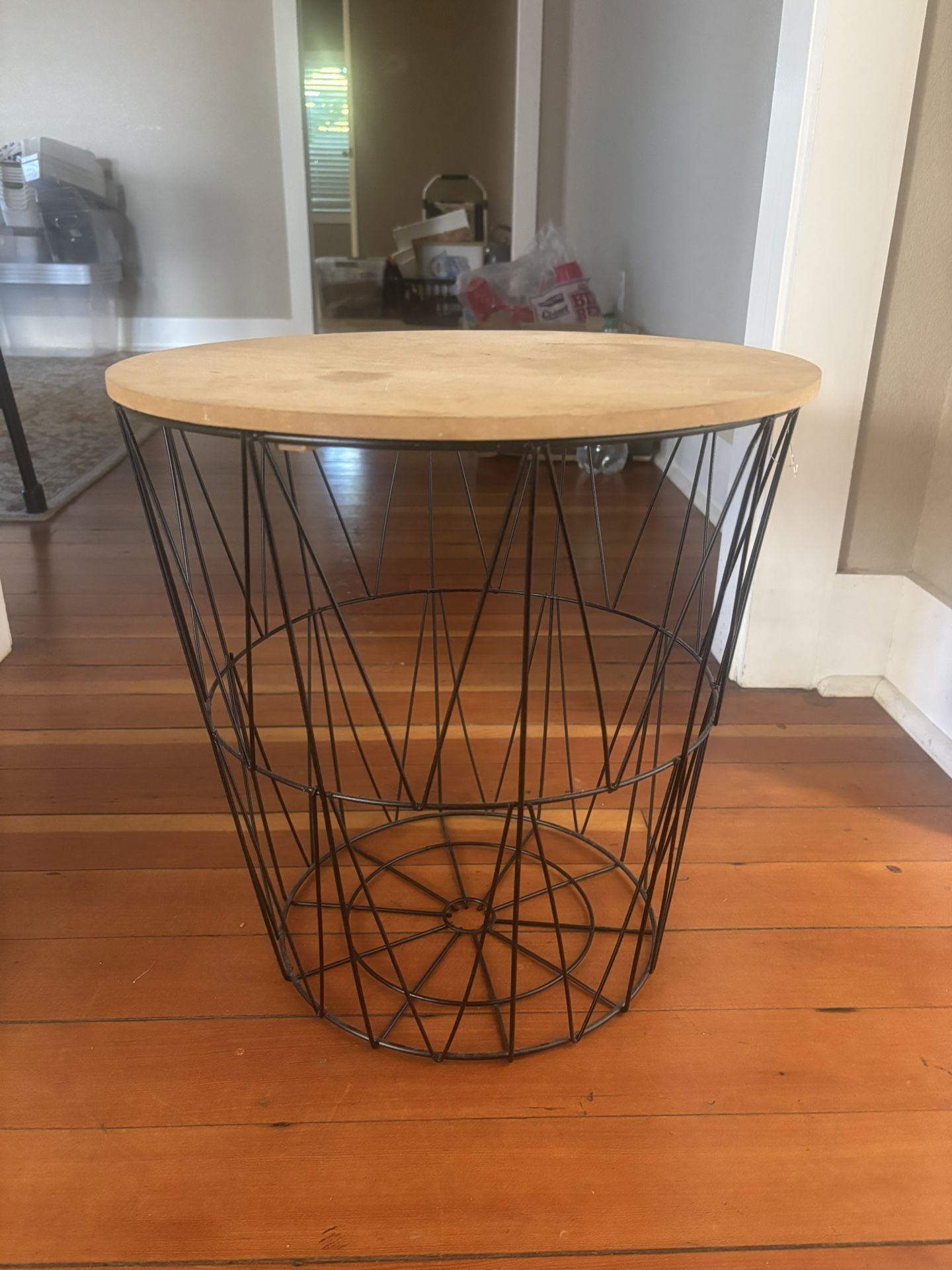 Nightstand/End Table