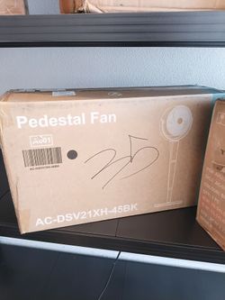 Pedestal fan