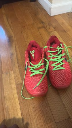 Kobe’s grinches size 7 need gone by asap
