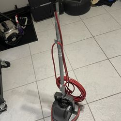 Oreck XL Orbiter 550 With Extras 