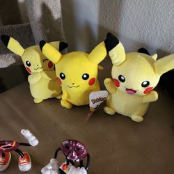 Pokémon Plush And Battery Operated