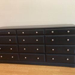 12 Drawer Dresser