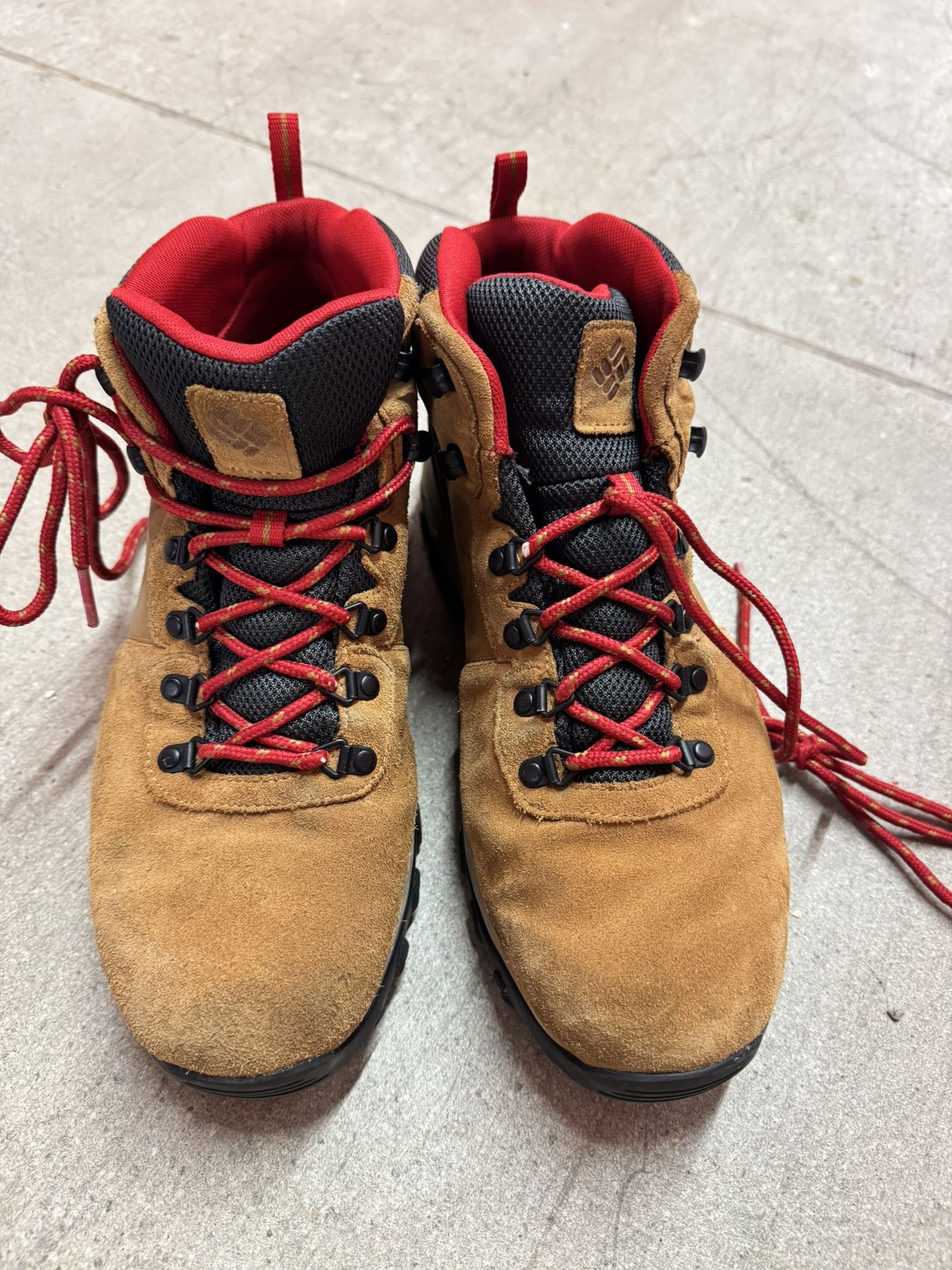 Columbia Men’s Hiking Boots – Size 10.5 Wide – Great Condition