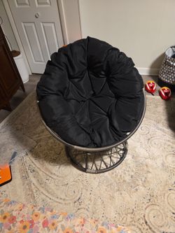 Papasan Chair with Black Cushion