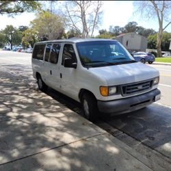 2003 Ford E-150 Camper