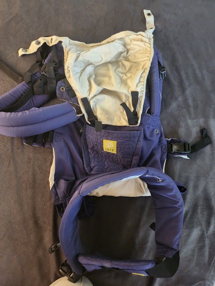 Lillie Baby Carrier