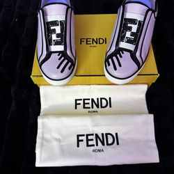 FENDI - Women’s pink Sneaker - Size 9 Like New