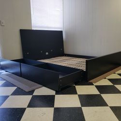 Queen frame with 4 drawers - can DELIVER almost anywhere for $20 extra - please see all photos and read everything 🙂