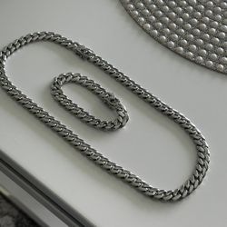New 18k White Gold Cuban Link Chain And Bracelet Set 