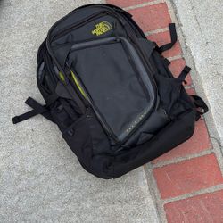The North Face Recon Backpack 