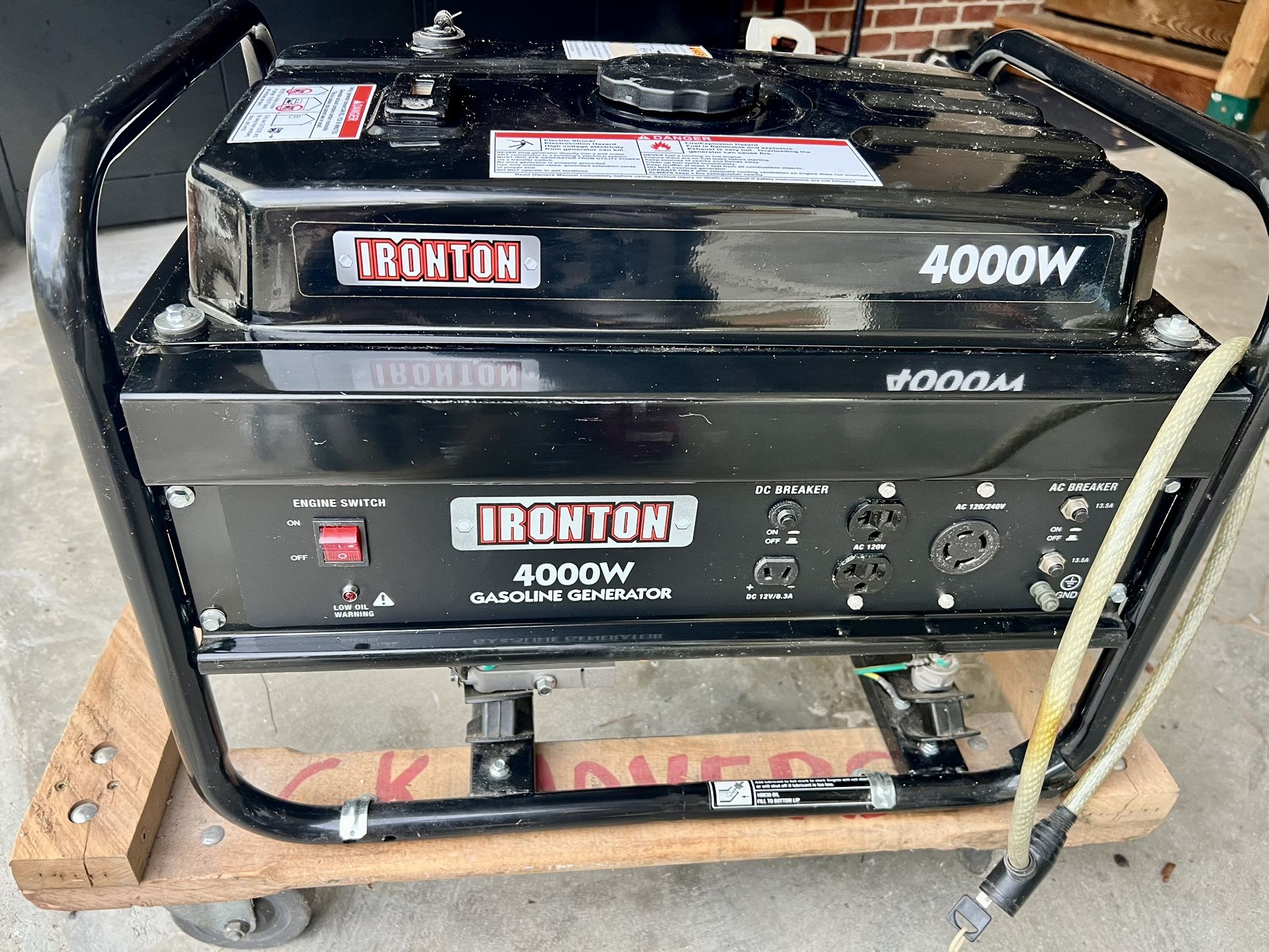 Ironton Gasoline 4000W Generator - Rarely Used