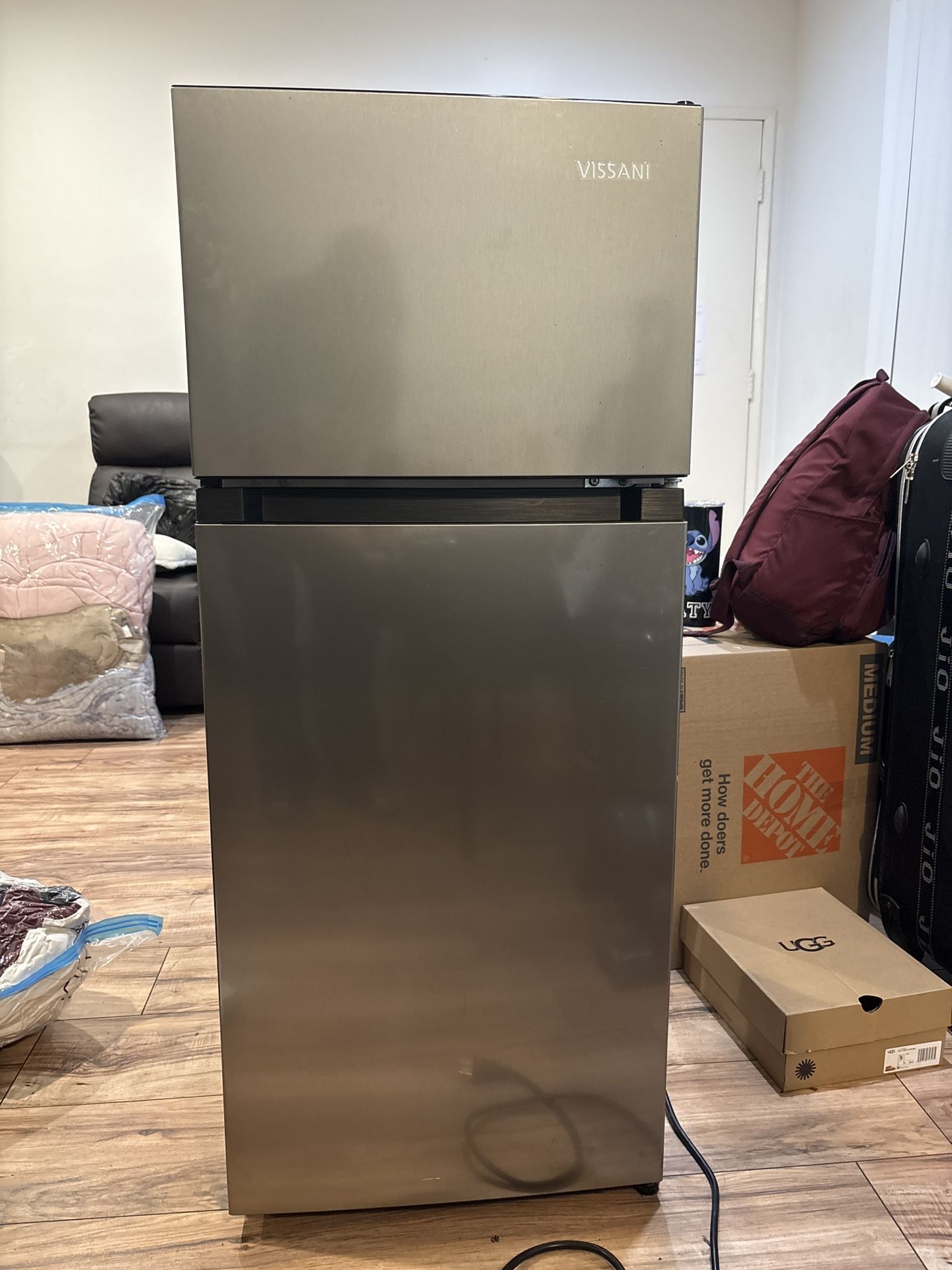 Vissani Mini Fridge