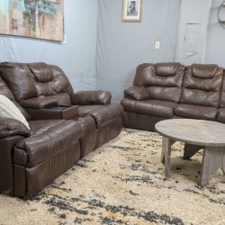 🛋️💥 Leather Recliner And Pullo Out Bed Sofa💥 Free Delivery And Financing Available!