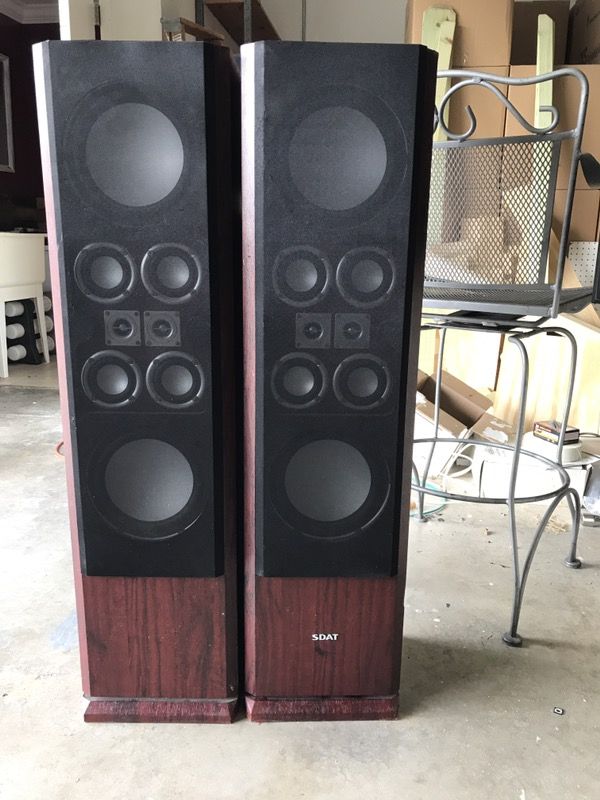 SDAT SB-E800 HiFi speakers 43.5"x10.5"X11 "