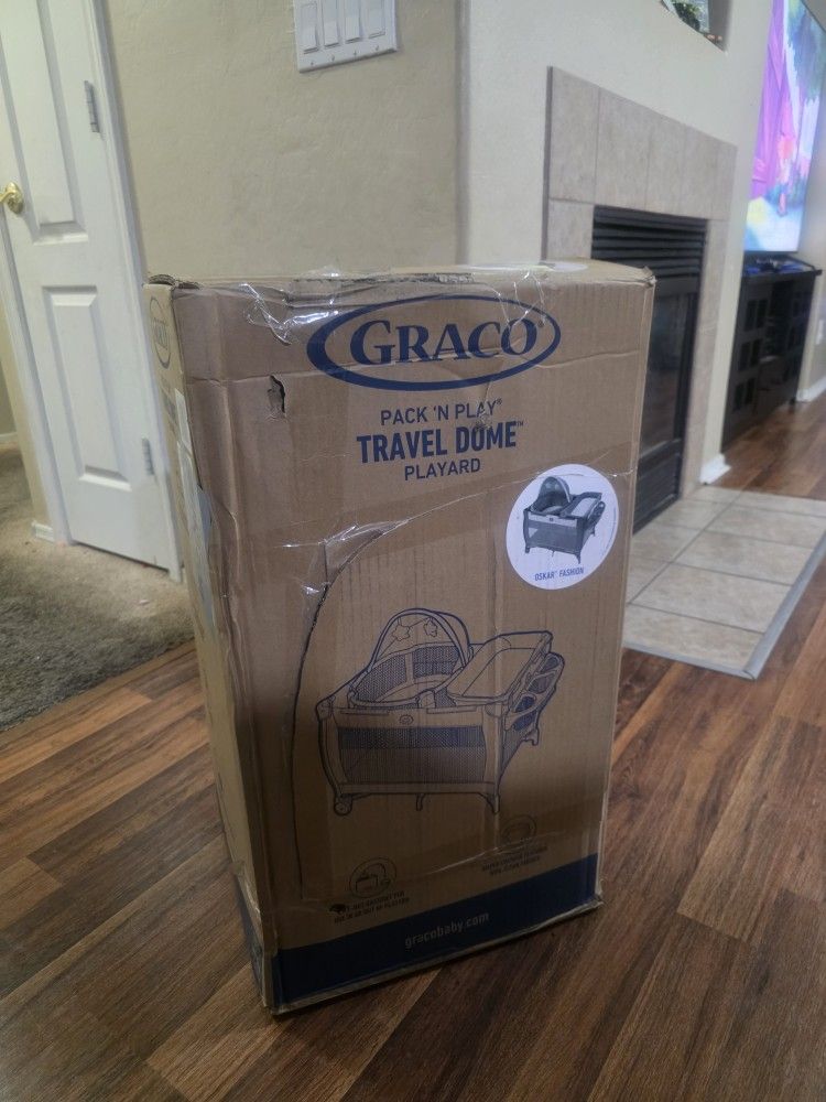 Graco Pack 'n Play Travel Dome Playard | Includes Travel Bassinet