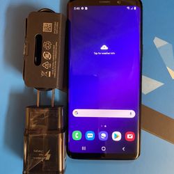 Samsung galaxy s9 (64gb) unlocked , sold with store warranty 