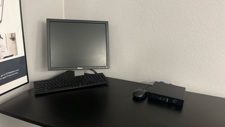 5 Screen Monitors and keyboards 3  Dell and enigma