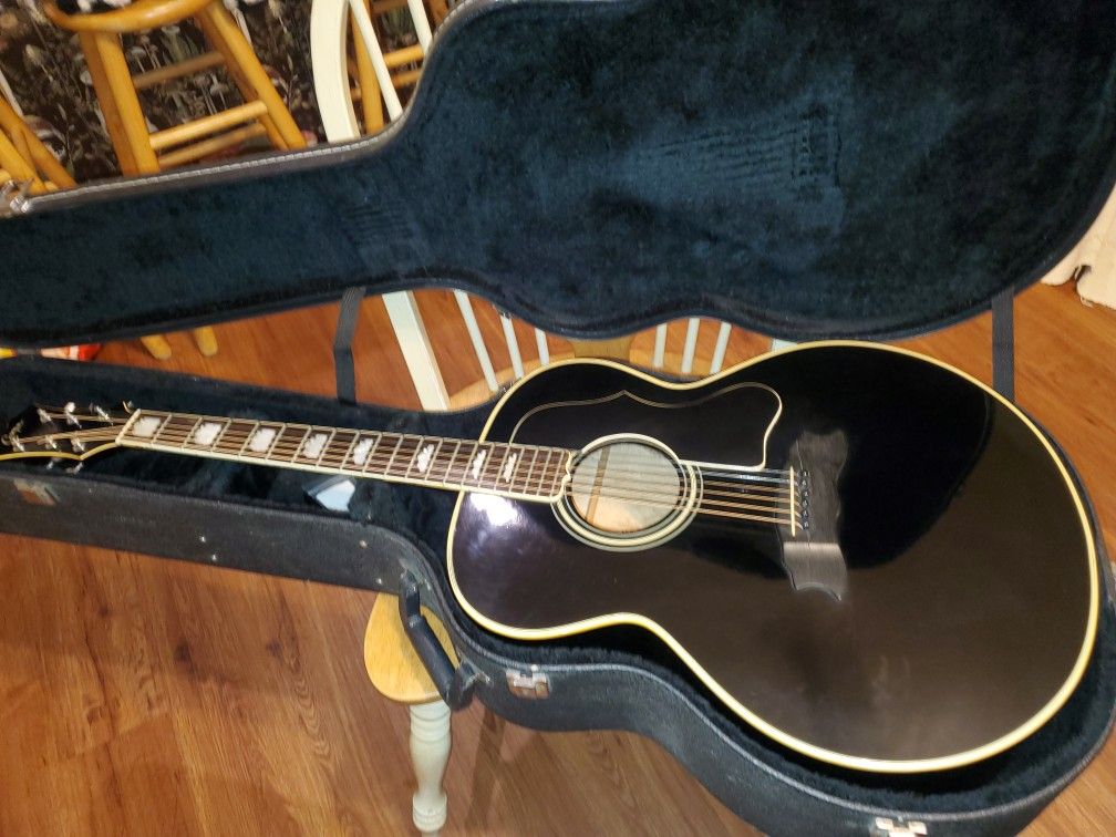 Goya G380 Guitar