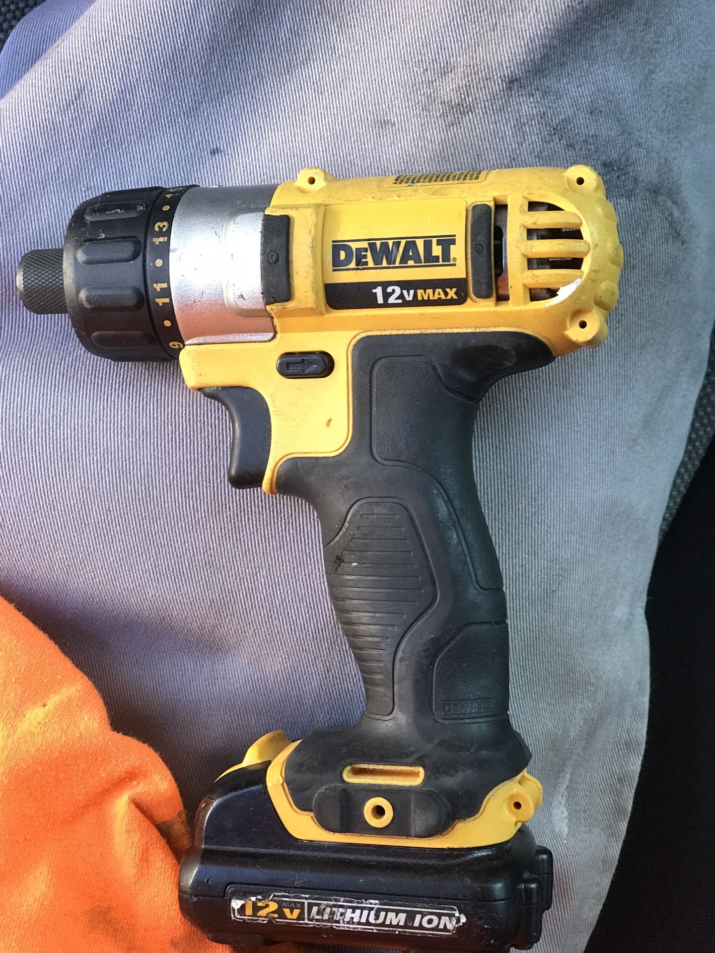 Dewalt 12v max drill with battery