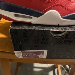 Air Jordan 4 Retro GS 'FIBA' Size 6