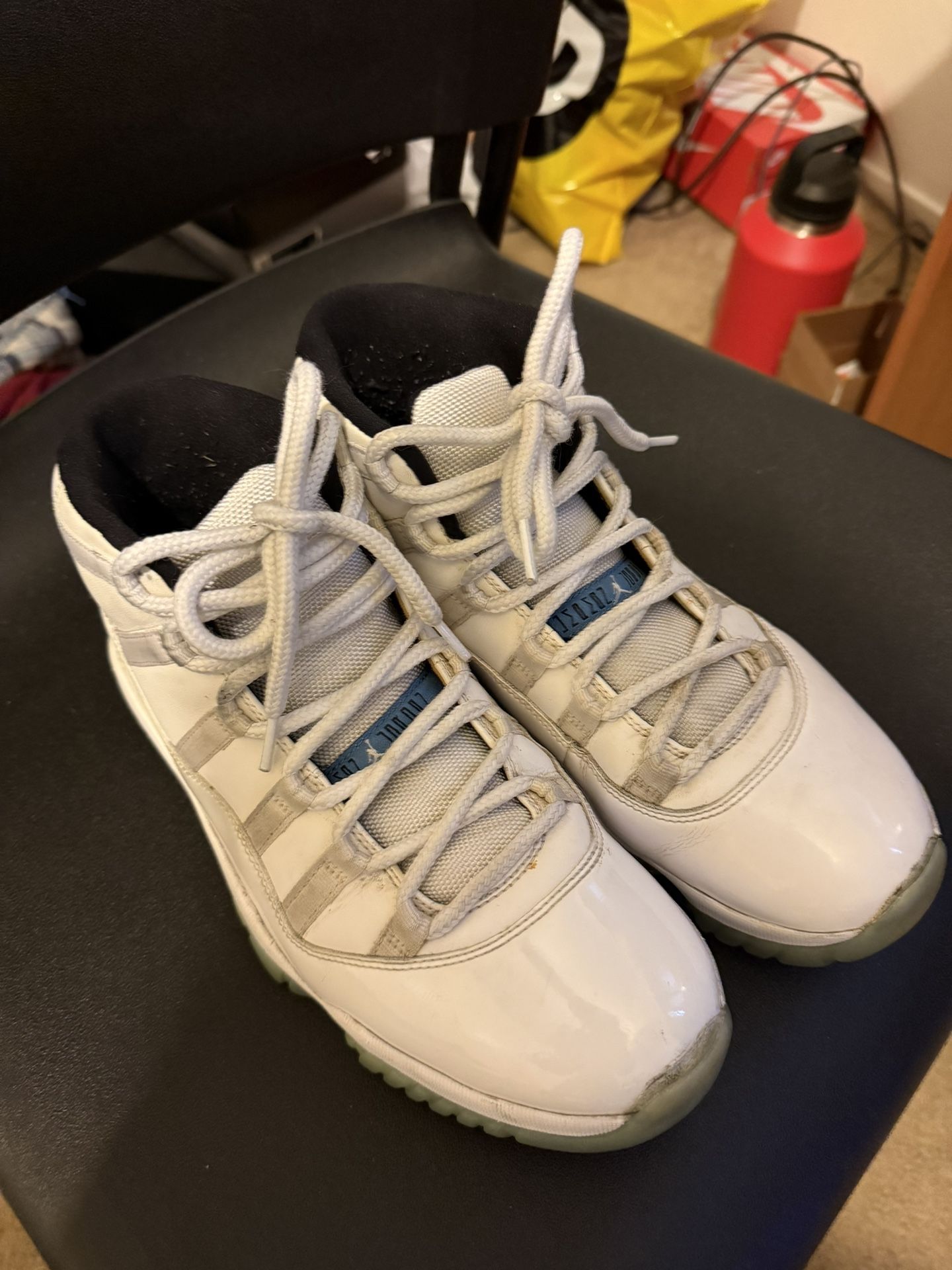 Jordan 11 “legend Blue” Size 9
