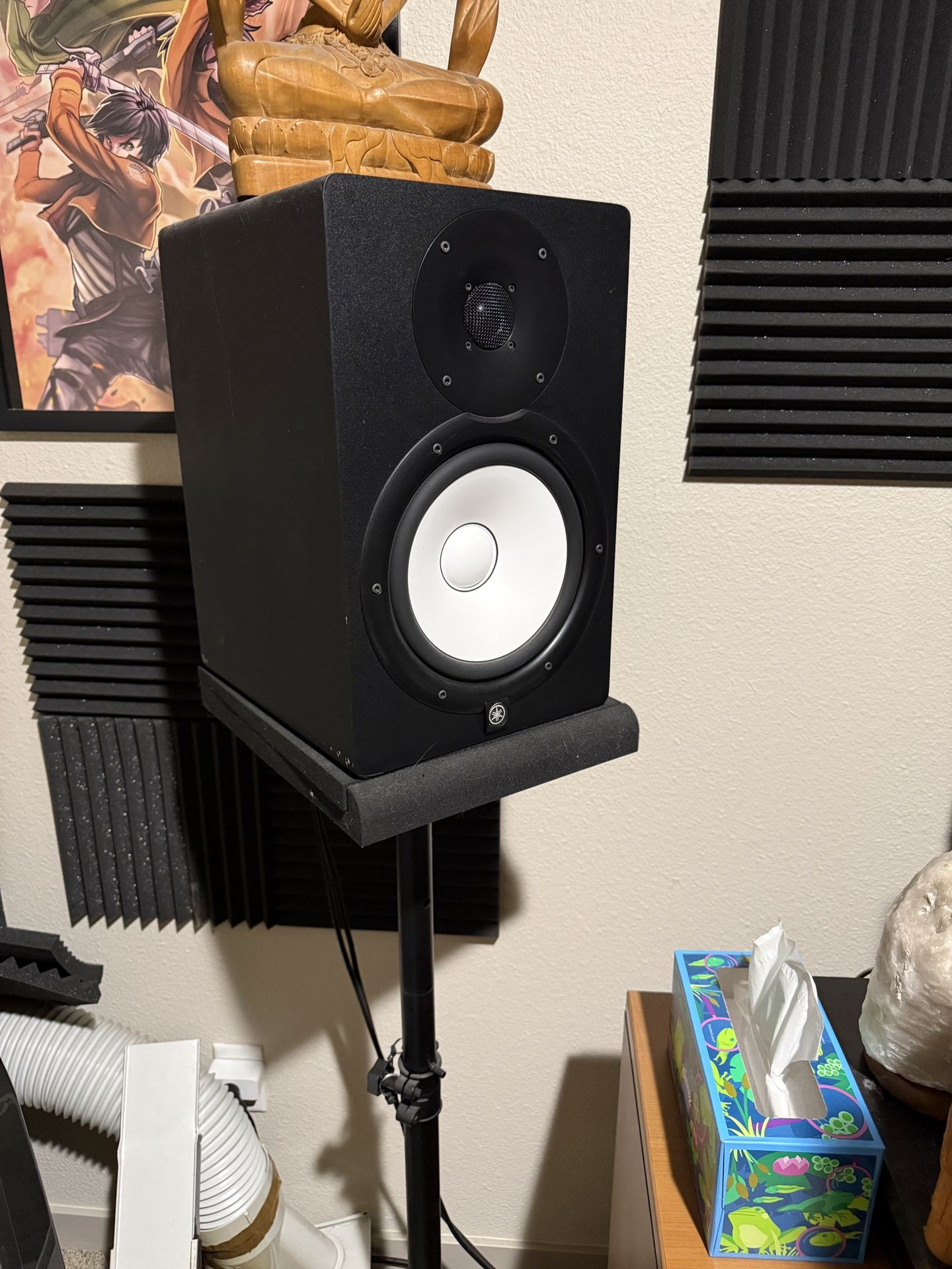 Yamaha HS8 Pair with Stands Pads and XLR Cables