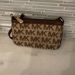 Michael Kors Small Wristlet 