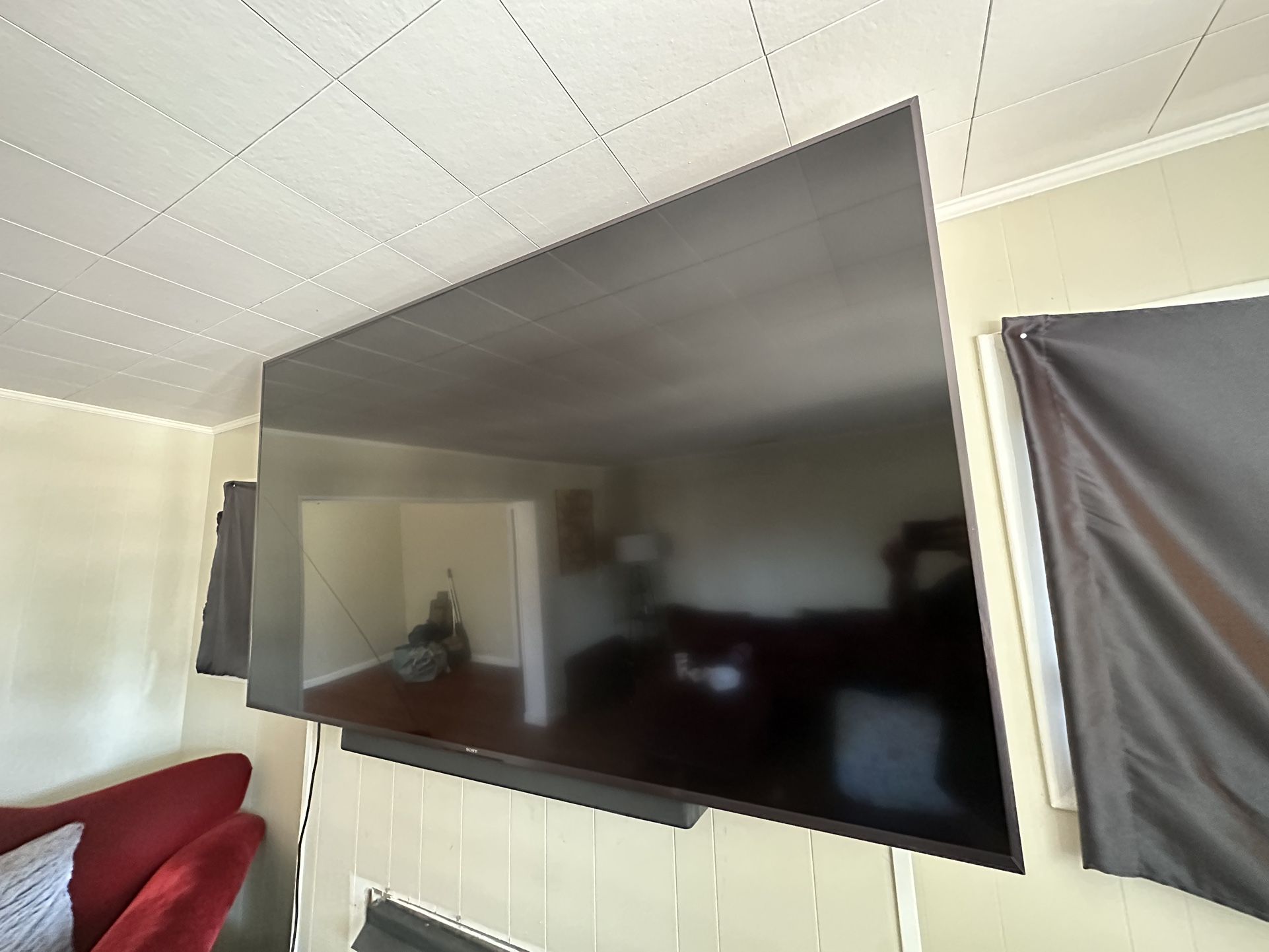 85 inch 4K Sony Smart TV + Sound Bar And Sub Woofer + Wall Mount  