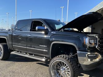 Tow Vehicles Boats /rv 