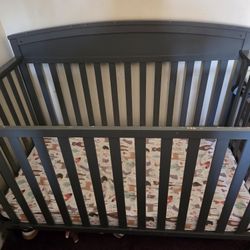 Full Size Crib 
