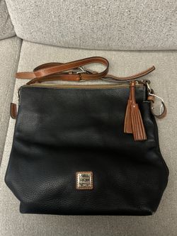 Dooney & Bourke black pebble leather handbag