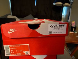 Women’s Dunks Size 7