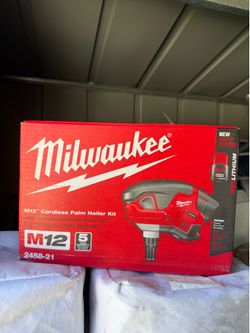 M12 12-Volt Lithium-Ion Cordless Palm Nailer Kit