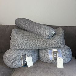 Brentwood home Yoga Cushion Set