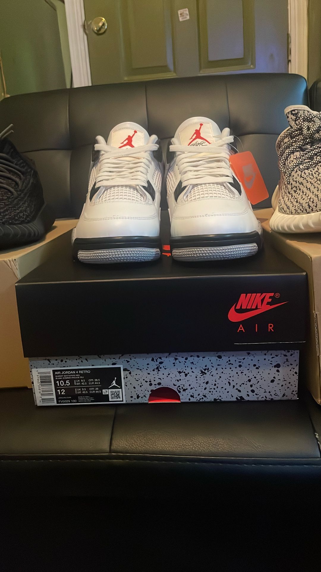 Air Jordan 4 Retro